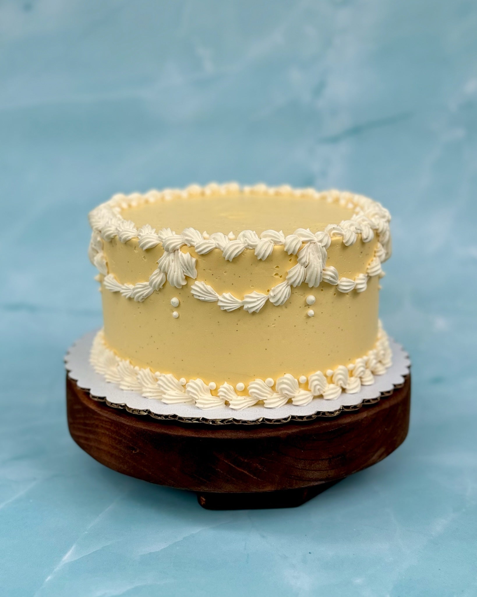 Tiered Vintage Round - Delicate | Sweet Tartlette